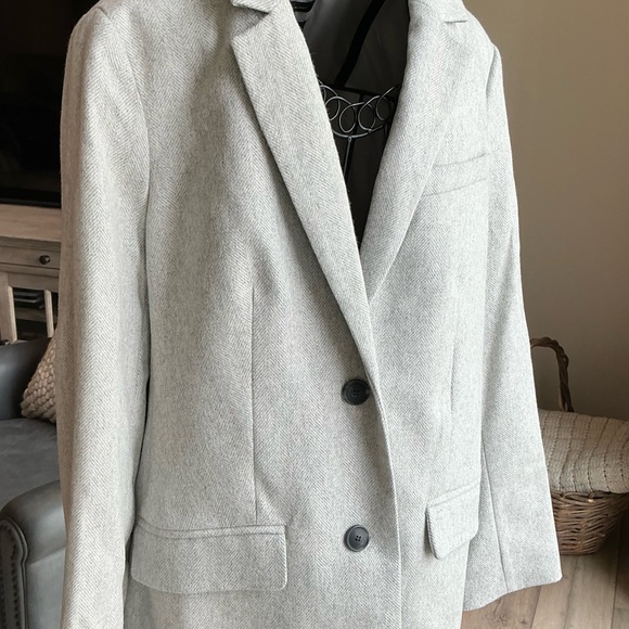 Talbots Gray Herringbone Wool Blazer, Size 10 - Picture 2 of 7